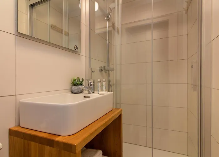 Dava La Via In - Out - Happy 木屋 霞慕尼