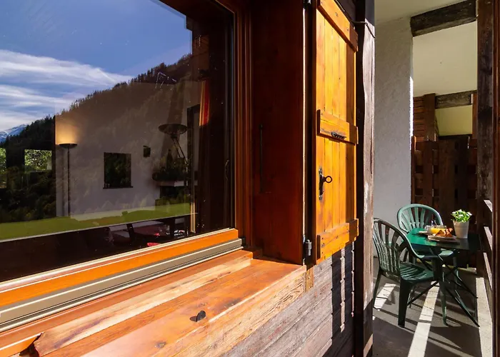 Dava La Via In - Out - Happy Шале