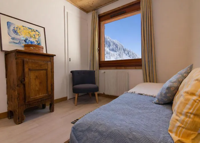 Dava La Via In - Out - Happy Шамоні